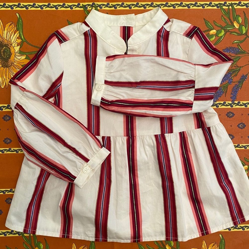 Demi bell sleeves (fitted at elbow) peplum 🛍